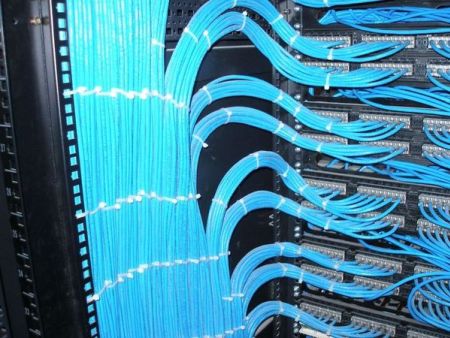 機(jī)房(fáng)布線